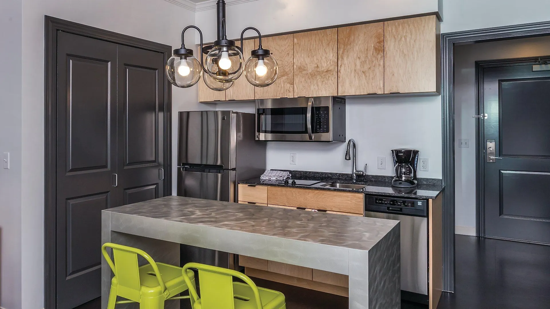 Worldmark Portland Waterfront Park 3*,  United States